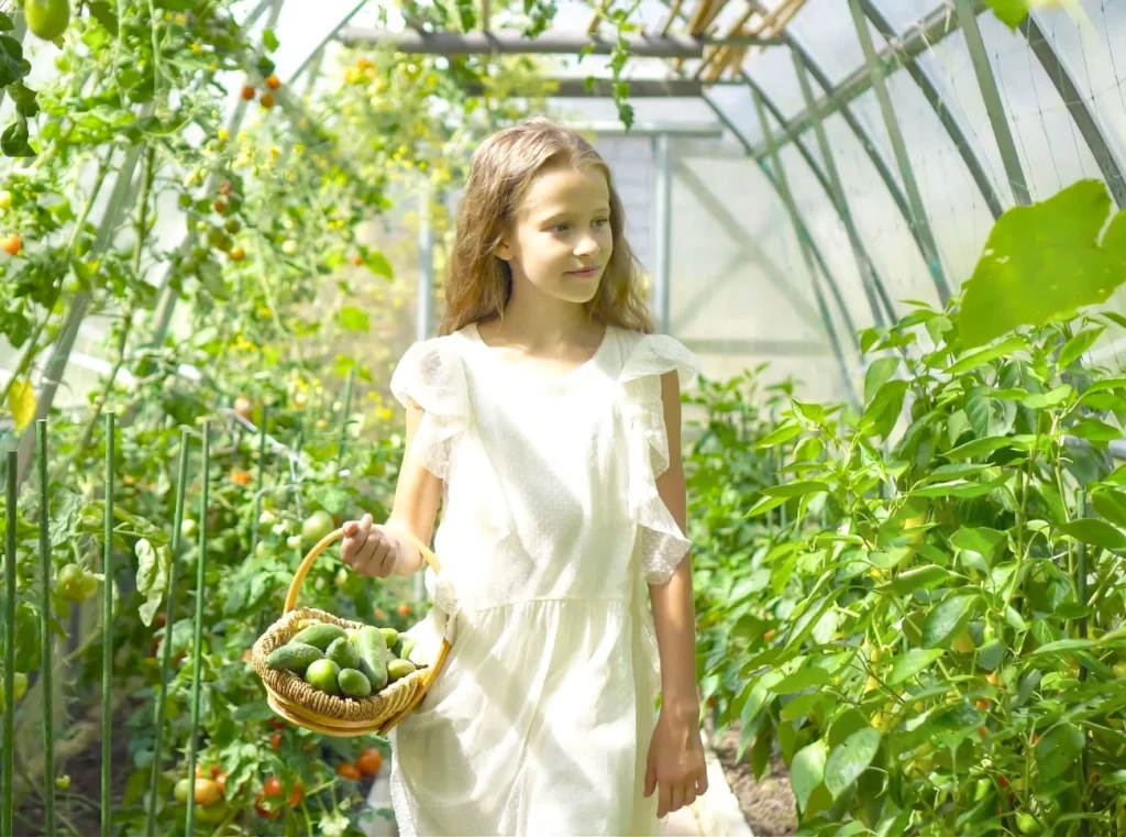 FRESHLY-greenhouse-of-the-future-Next-generation-little-girl-gardening